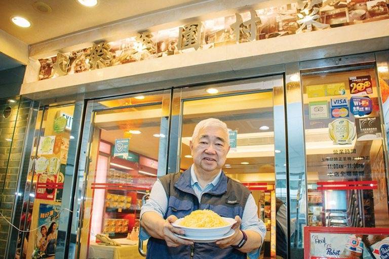 而被称之为"食神",还因为梁文韬的饮食世界天马行空,创意无限.