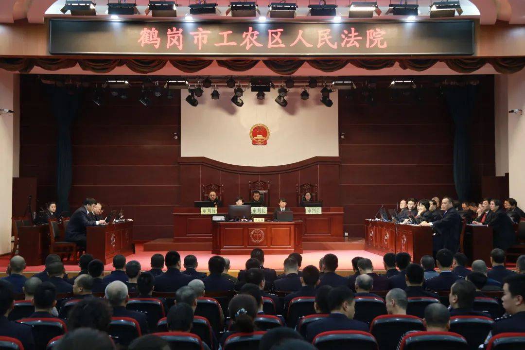 怎么当交通局局长 5879cad6b86d4001b05c9443bd56fb97.jpeg