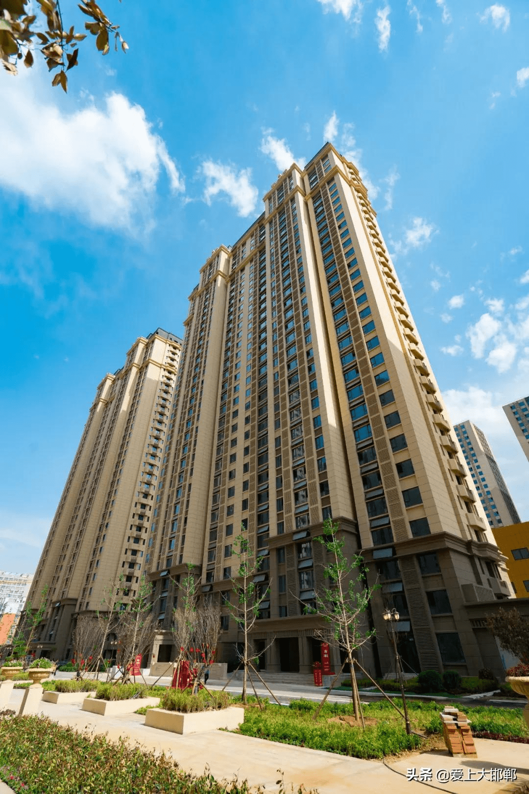 直击邯郸国瑞瑞城交房现场