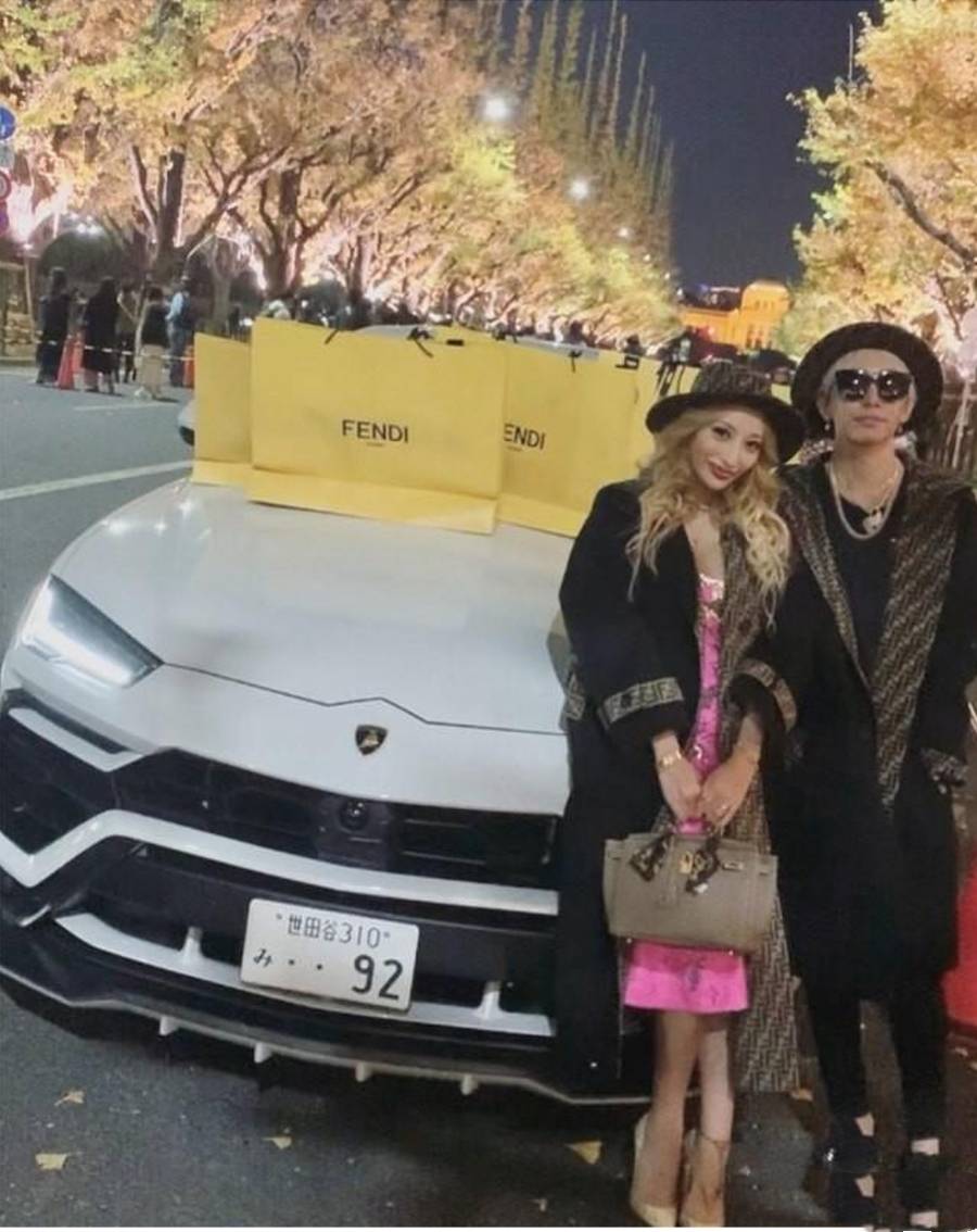拜金女星3个月花光1亿日元 榨干老公后火速分手 称没钱必须离婚 加藤 拜金女星3个月花光1亿日元 榨干老公后火速分手 称没钱必须离婚 加藤