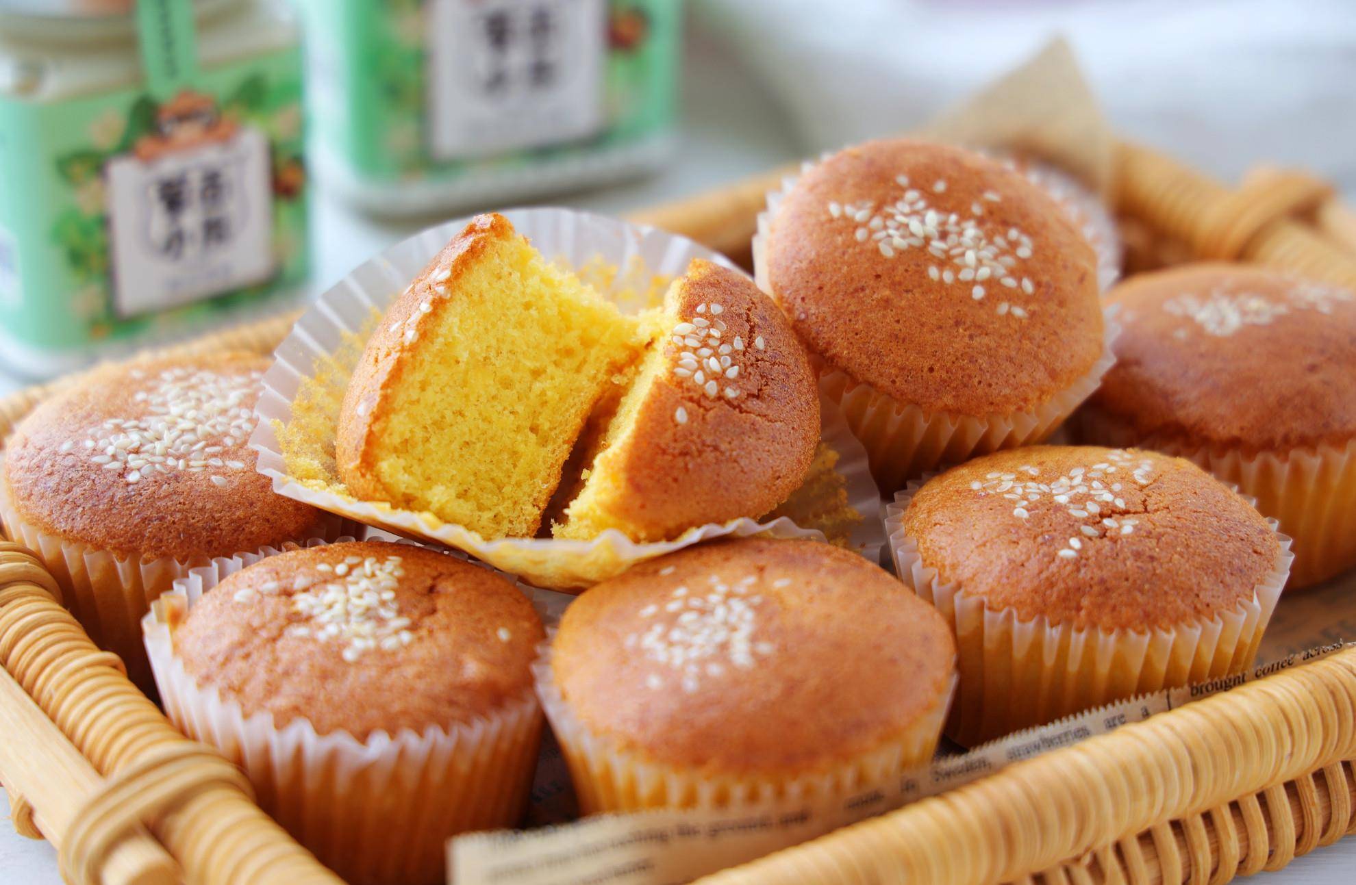 蜂蜜脆皮老式蛋糕,全都是儿时的味道,掌握技巧,在家做很简单!