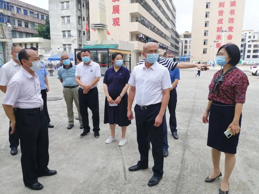 湛江廉江市长庞晓冬率队调研指导高考备考工作