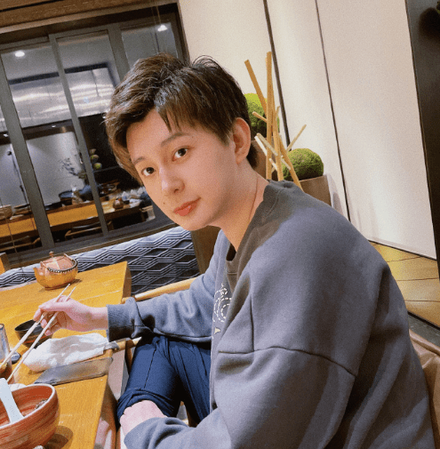 爷青回!王者荣耀首个fmvp回来了,辰鬼即将入驻斗鱼