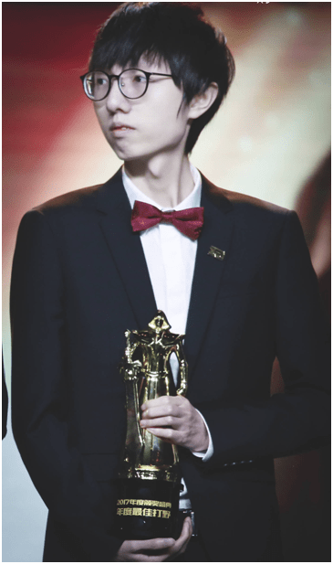 吐槽|《键盘侠大会》第二期够劲爆！AJ打哭过卡萨，香锅被送去戒网所