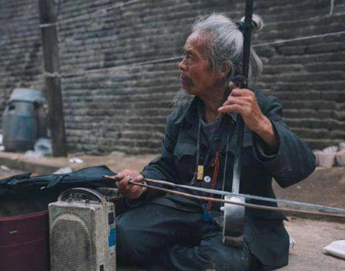 安徽乞丐宋天福把乞讨当成自己的事业如今儿女双全攒下千万