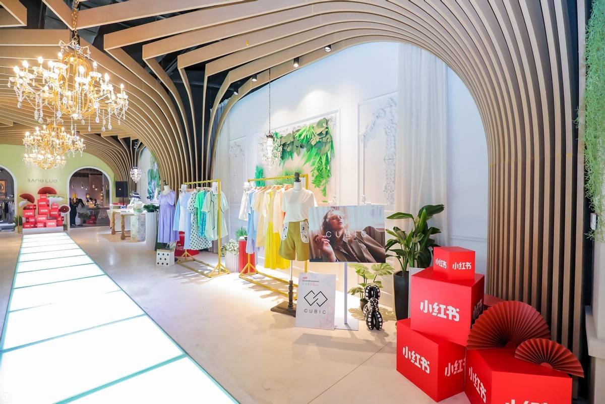 小红书风尚季showroom限时空降苏州,近百位达人抢先体验