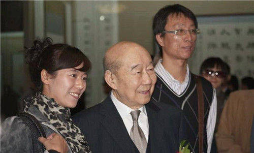 3个亿两广大地那些事儿·2021-06-09【党史百年】瞿秋白与鲁迅互赠的