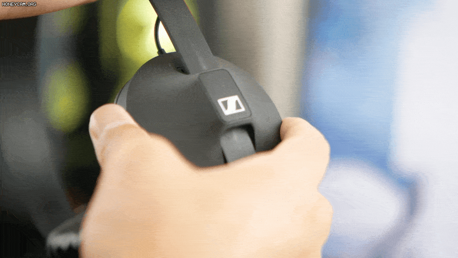305c8be843534ad385a6ffc006c06946.gif