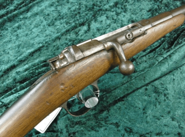 的都是一些老掉牙的步枪改的,比如下图的恩菲尔德,毛瑟1871和曼利夏