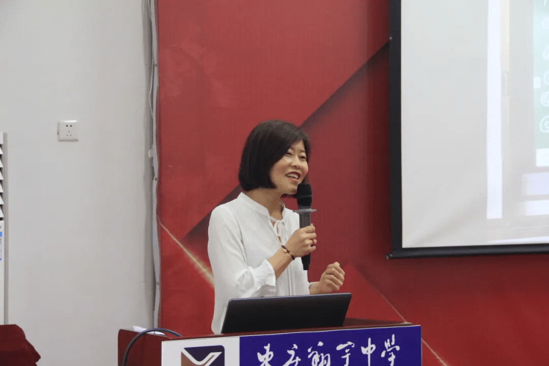 李娜娜老师经验分享:高效的早晚读,助力记忆;善用语言的力量,发挥学生