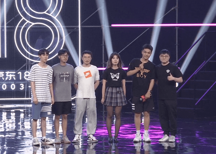 Uzi最近参加了什么活动 ebdb10d952d0406db8d06d0a3821abe0.png