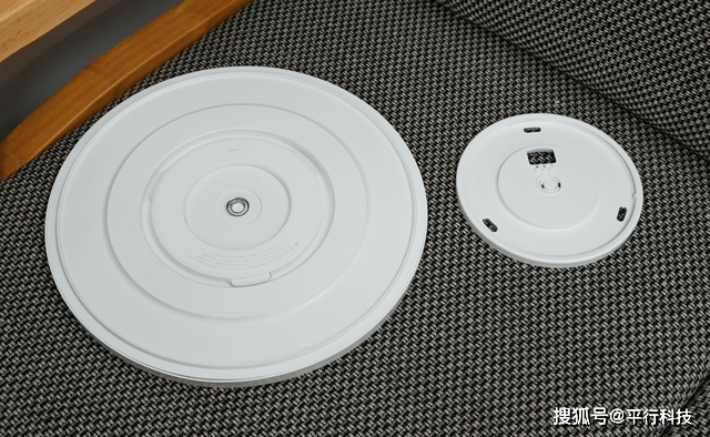 光源|魅族Lipro智能吸顶灯简评：用造手机的工艺去造灯？
