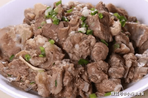 羊肉用什么油腌制最香最好 f0b4542979634c0c8eec078f02ead2ea.png