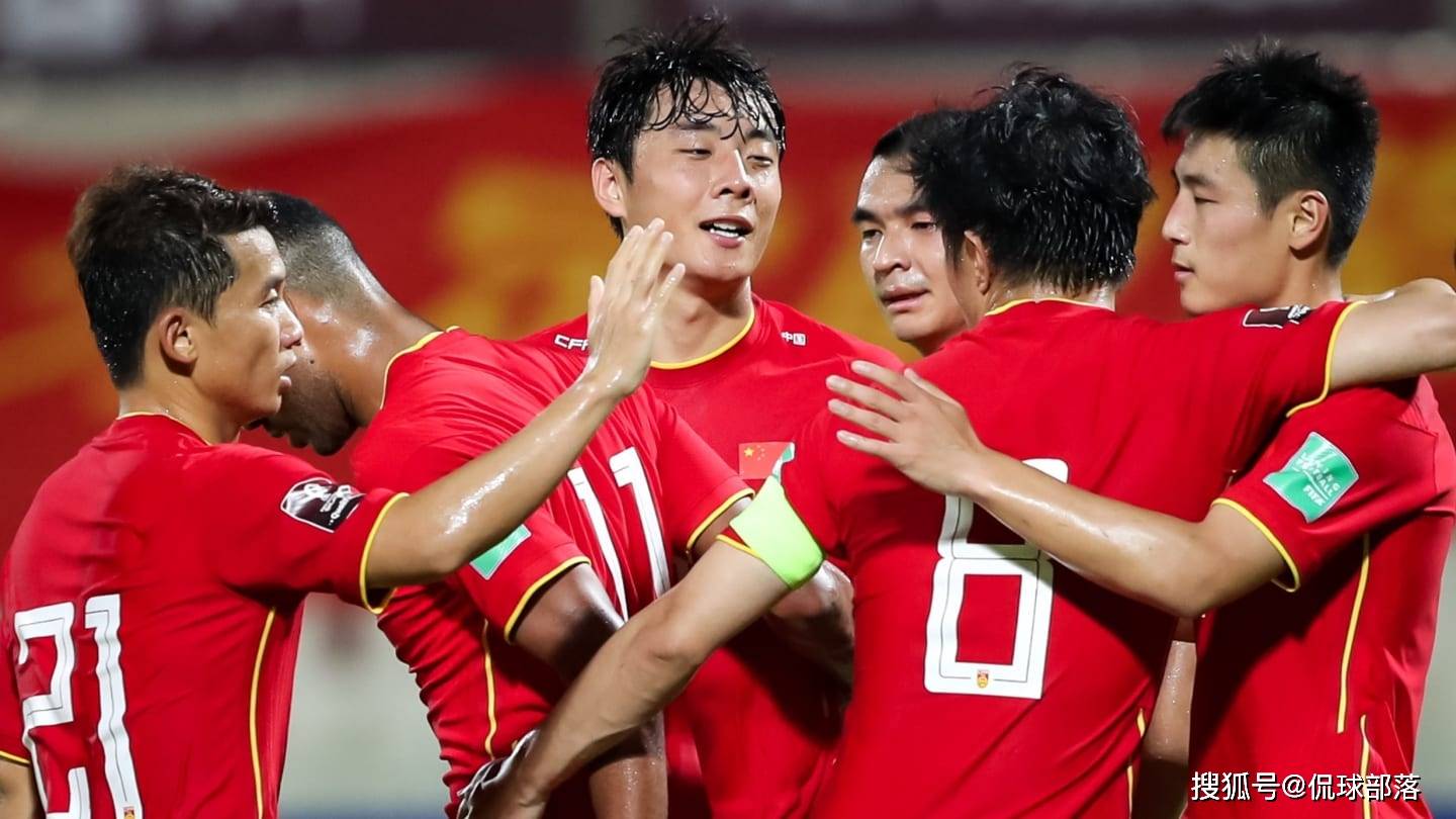 中国亚洲杯产生6席！日韩在列国足苦主酝酿超级冷门：无缘直通
