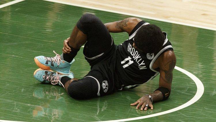 原创欧文伤退,杜兰特独木难支,篮网再负雄鹿!东部格局已被彻底改变