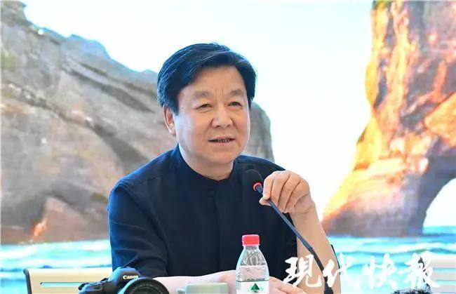 江苏省文化和旅游厅副厅长,南京博物院院长龚良