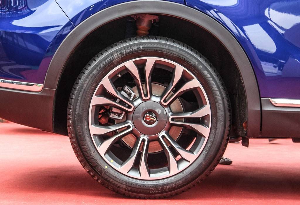 红旗hs5月销近万 网友:真的比探岳好吗?