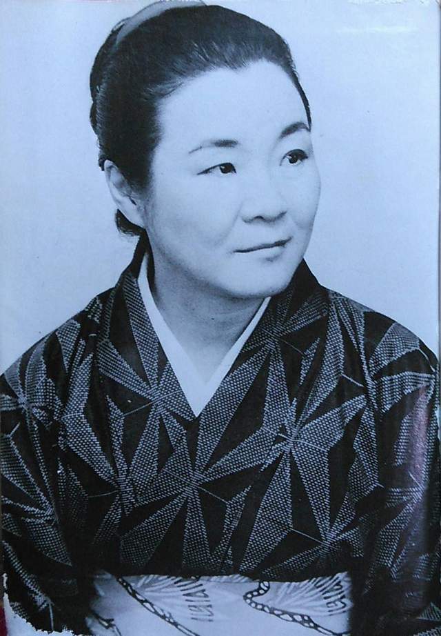 原创濑户内寂听写情色小说成名出家后情夫自杀女儿数十年不和解