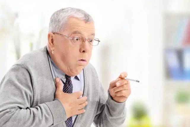 为什么老年人容易出现噎食现象呢