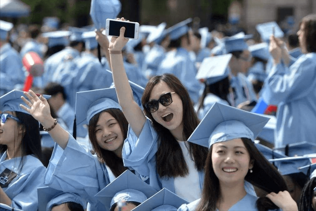 国外学历为何突然不香了？花百万出国留学生痛诉：月薪3500都没人要！