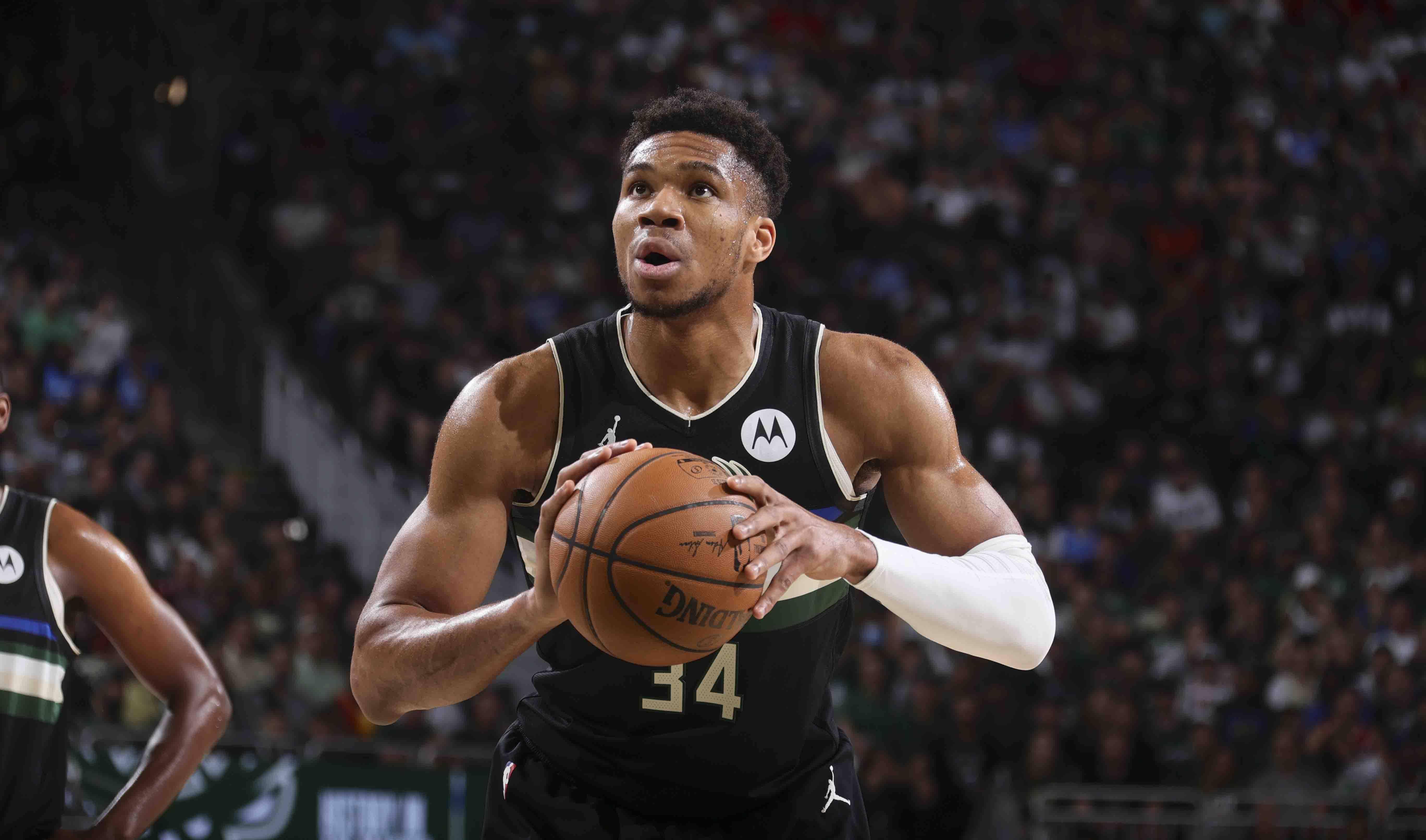 很明显今天雄鹿通过罚球赢得了比赛_篮网