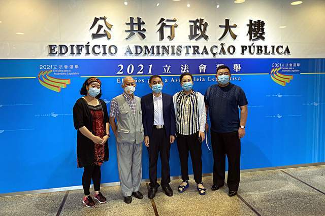周新政表示,他从创办澳门法治报的第一天起,就将"讲好中国故事,发出
