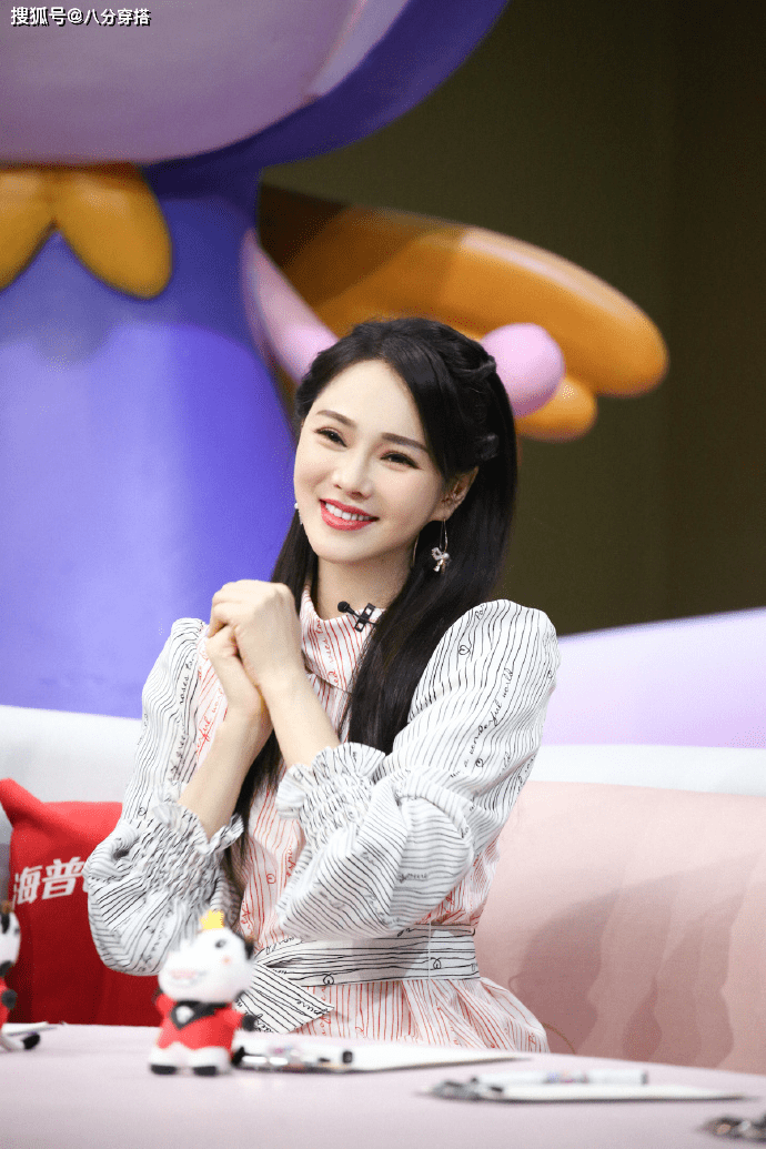 如何拥有好气质 1898158a4c3143baa96d8ab328d1723a.png