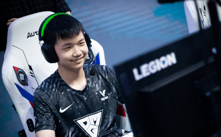 原创omg的传承从无状态到creme不会玩刺客还真打不了中单