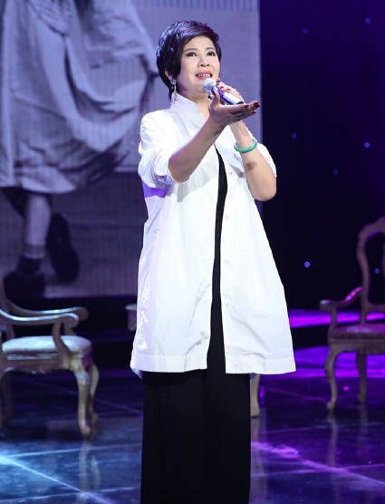 原创杭天琪因初恋患抑郁后被外国男友骗3000万46岁为爱狂拼2胎