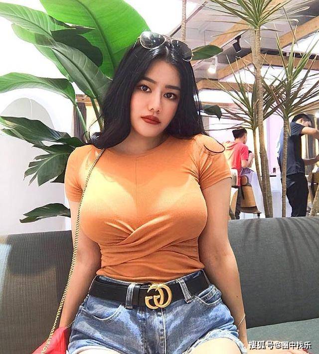 原创中国女孩练出欧美身材腰细臀翘腿部饱满比单纯的瘦子好看太多