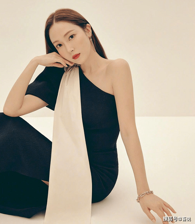 原创韩国女星郑秀妍,怎么也成老赖了?