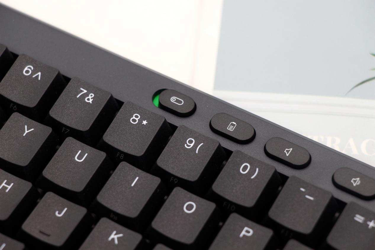 好一点的红轴键盘 c54432b397d84accb151ca4671c952f2.jpeg