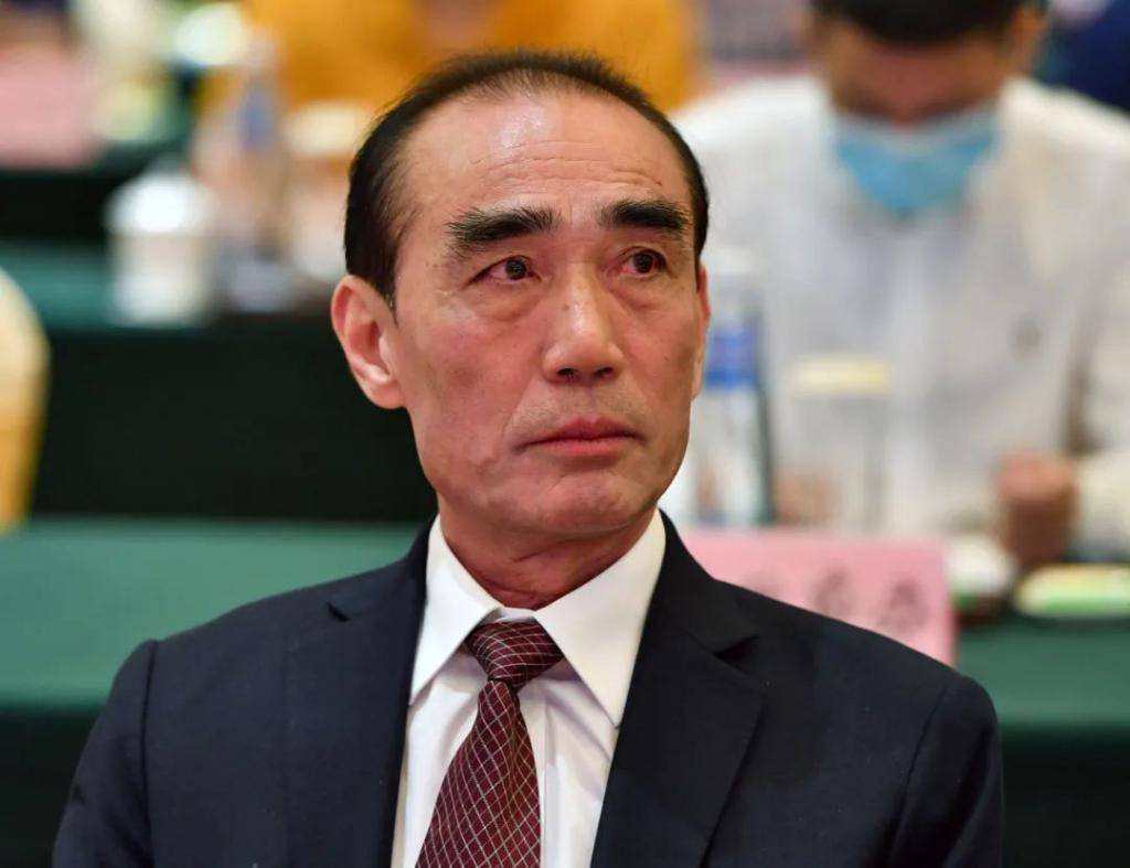 横盘3年,达利食品遇到麻烦了!_许世辉