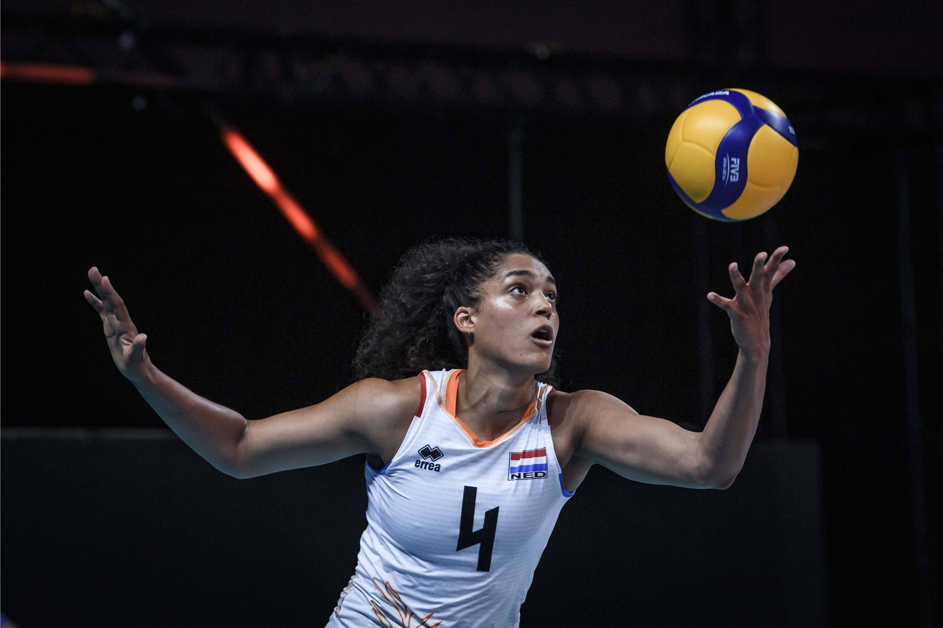 为什么美国女排宁愿晚节不保也不敢跟中国硬刚皆因这2大致命伤