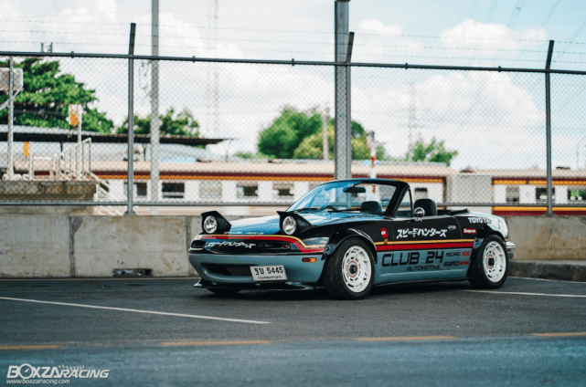 翻灯版的马自达mx5不光会卖萌换上转子引擎还能撒野