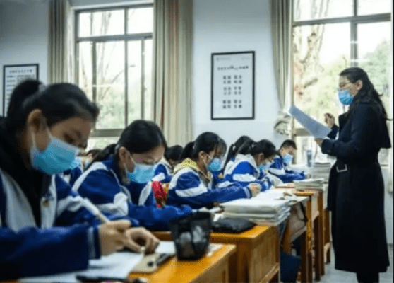 怎么才能当职高老师 a06326b242ed4411a77d136c8d1551f5.png