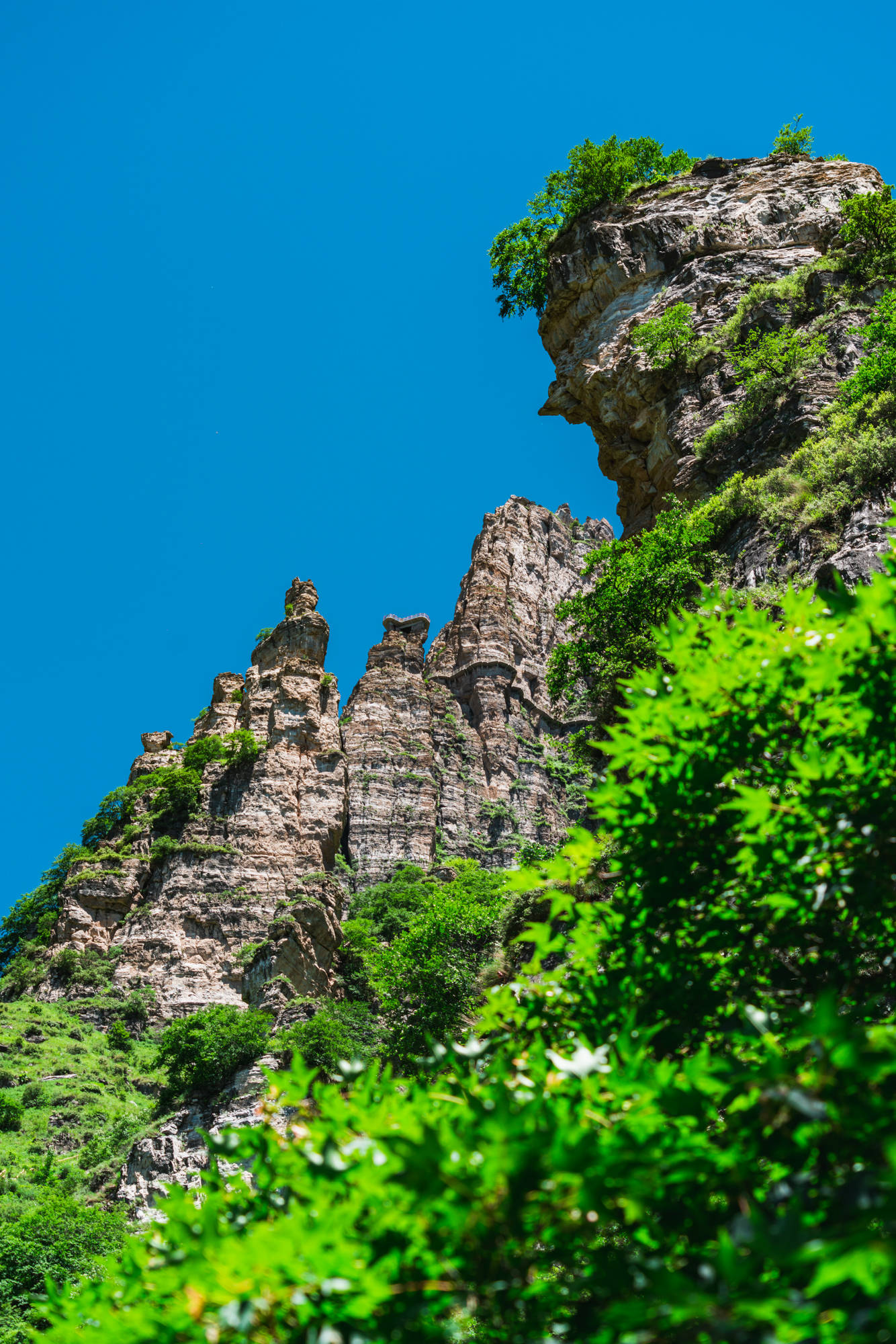 白石山这些俊秀的山峰在独特的地点呈现了不同样子