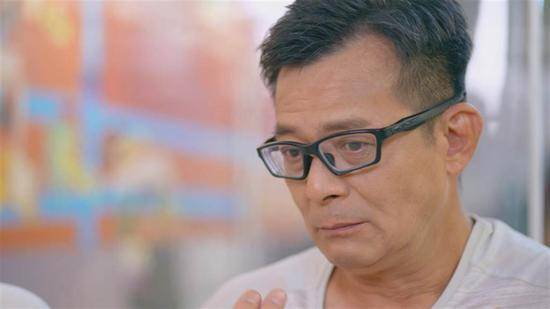 黄日华回忆妻子去世哽咽:宁愿折寿20年换她回来