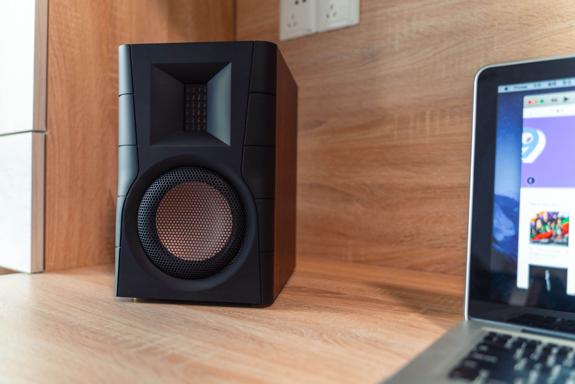 享受声临其境的音乐空间惠威d200评测