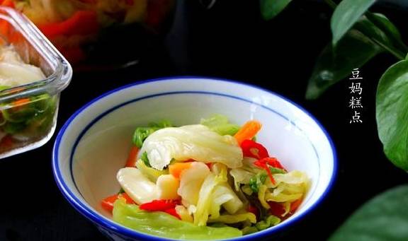 泡菜怎么泡比较脆 2b430da3c2184cfb8663e94c0c36553b.jpeg