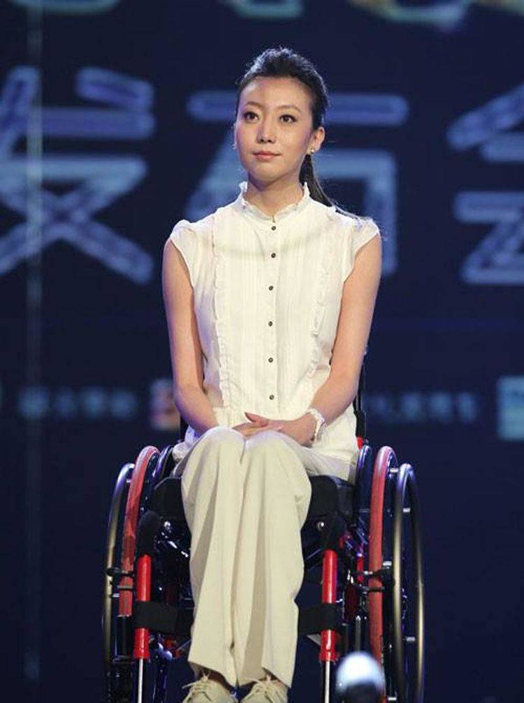 08年北京奥运会,刘岩从高空坠下终身残疾,成张艺谋一生的痛