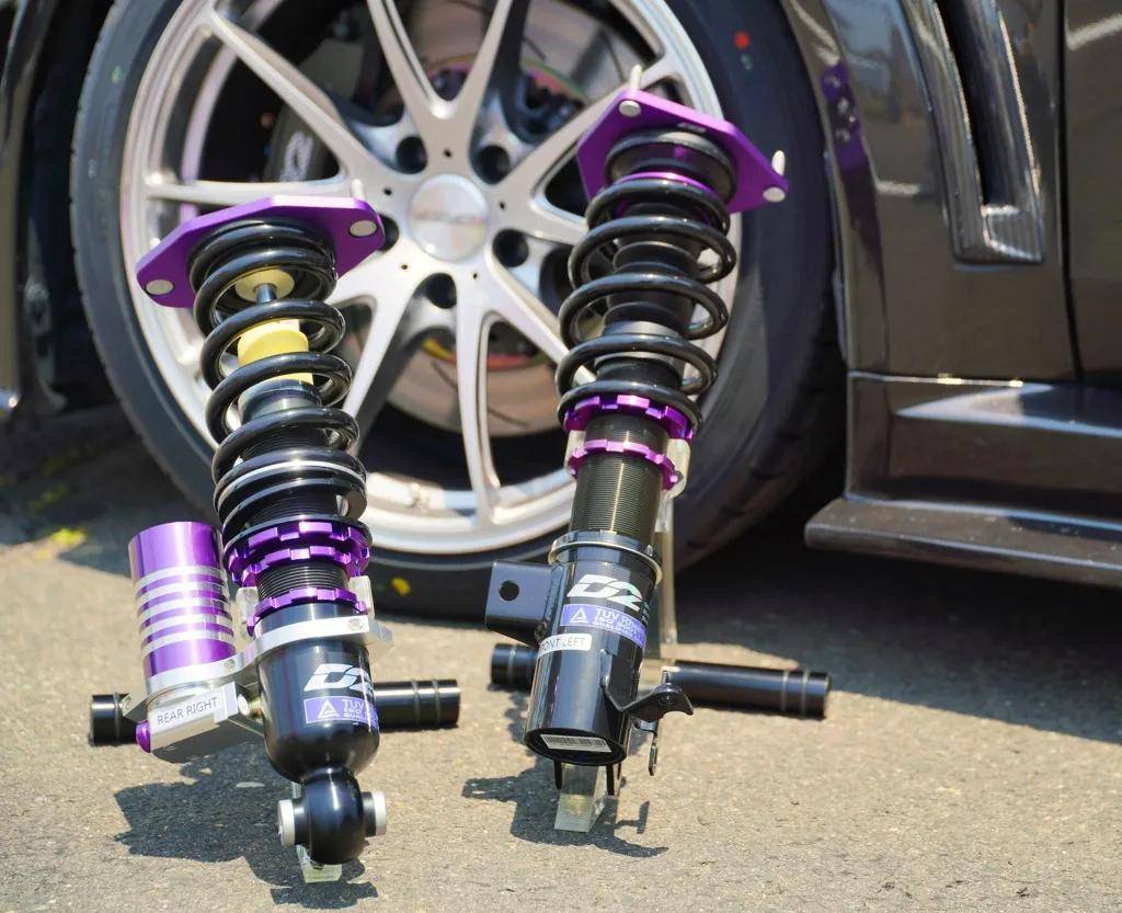 拥有864段可调方式 D2高性能避震器 搜狐汽车 搜狐网