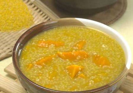 市里|我坐月子都想来伺候，妈做一碗面，婆婆熬一锅粥，吃完后我选婆婆