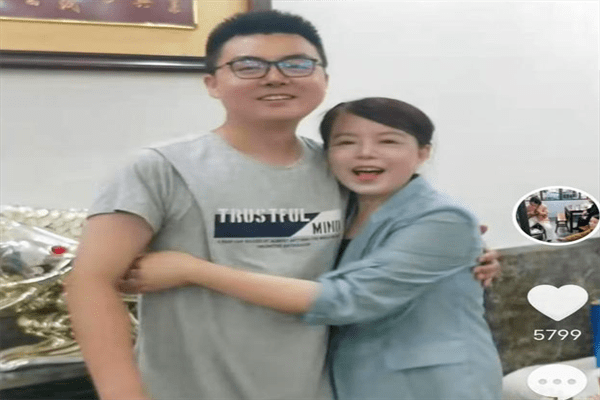 原创第二次开庭在即,许敏赶赴河南开封等待出席,网友:淮医跑不掉!