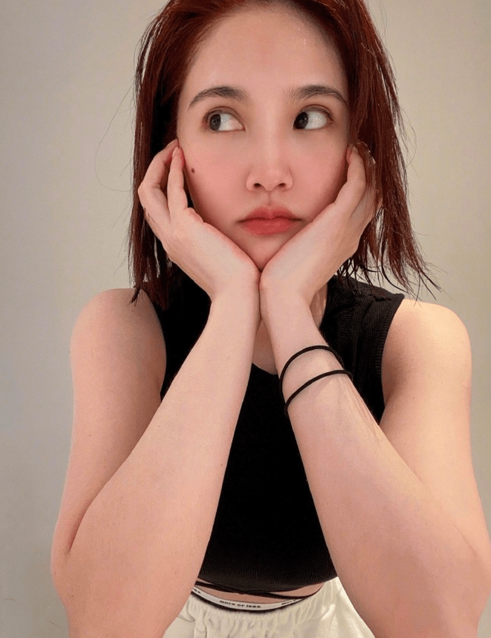 看过杨丞琳的微博大多都是发的运动健身美照,果然自律的女生是最美的.