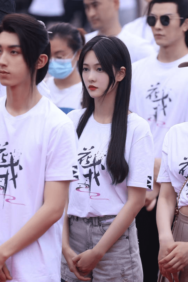 相知相念难相忘,宁误长生不负卿.