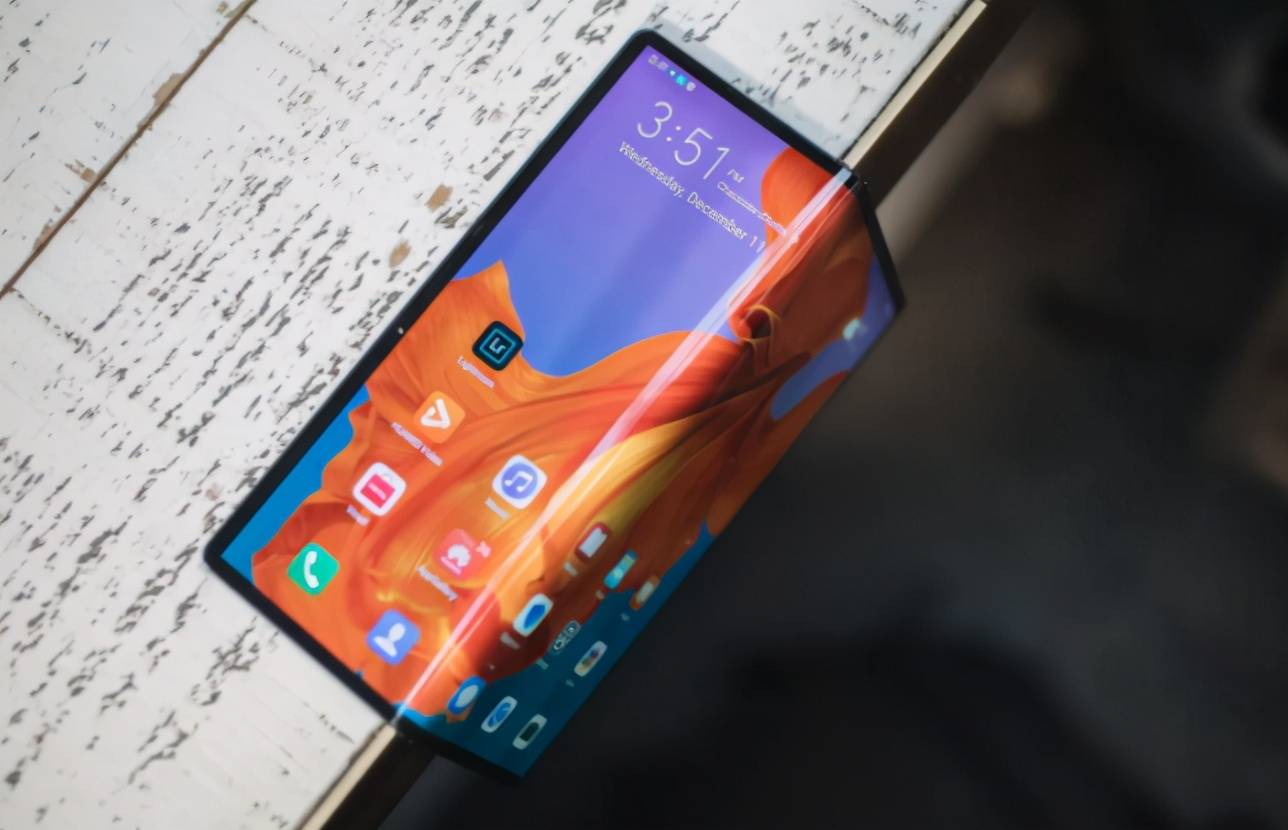 2023新款折叠手机华为 40aa3346962a42b1a4cc537b479d8921.jpeg