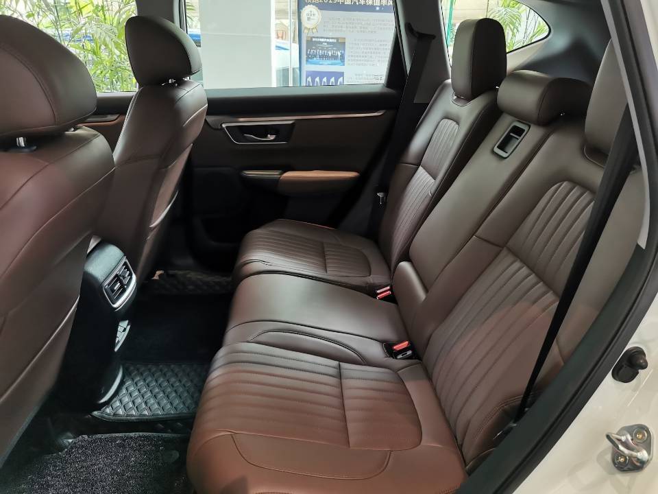 实拍本田皓影1698万起空间表现不错一款适合家用的suv