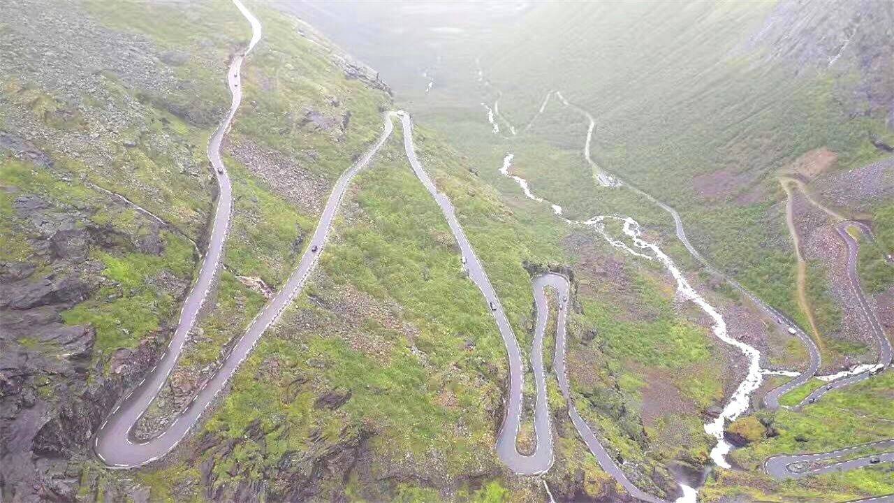 24公里长下坡,174人丧命于此!千万别再d挡带刹车下长坡了!-汽车-中华