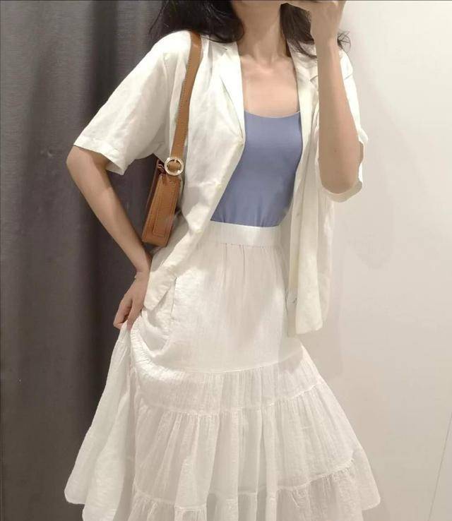 设计|今年夏天流行“不穿裤子”，试试这8款出镜率高的裙子，显瘦遮肉